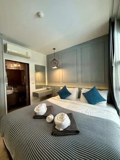 Poolside 1 Bedroom Apartment by Renttini – Foto 2